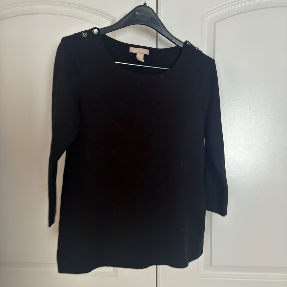 Banana Republic Womens Black Knit Boat Neck Top Gold Button Shoulder Size M
